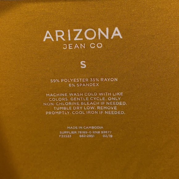 Never worn Arizona Jean Co. tank top - Picture 4 of 4
